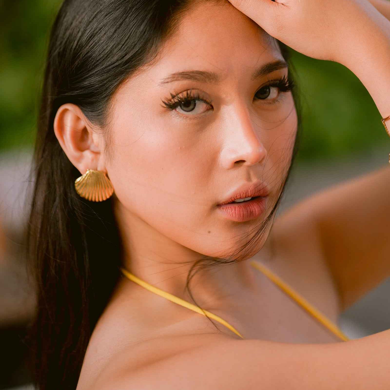 Honolulu Scallop Earrings