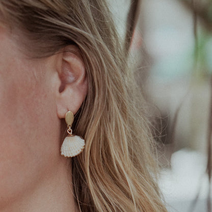 Coquillas Drop Earrings