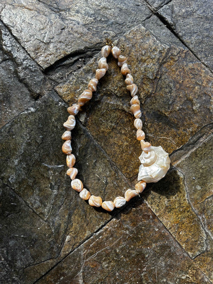 Isla Éclat Necklace