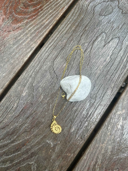 Aquatta Pendant Necklace
